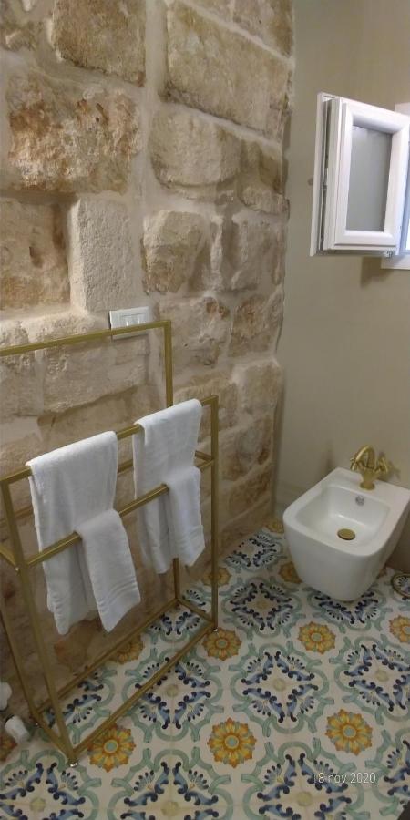 My Monopoli - Casa Dei Fiori Suite "Mimosa" Casa D'Epoca ภายนอก รูปภาพ